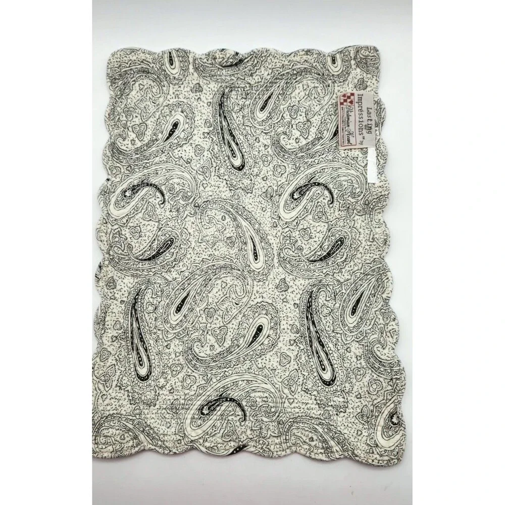 Vntg Victorian Heart Placemat Set (4) Black & Cream Floral Country Kitchen Decor